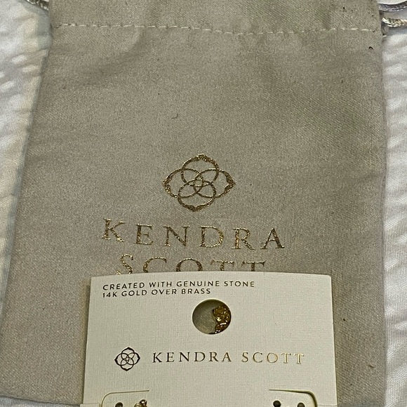 Kendra Scott Elisa Necklace with Stone Pendant 14k overlay - Picture 5 of 5